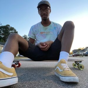 Meet your Posher, Pavate